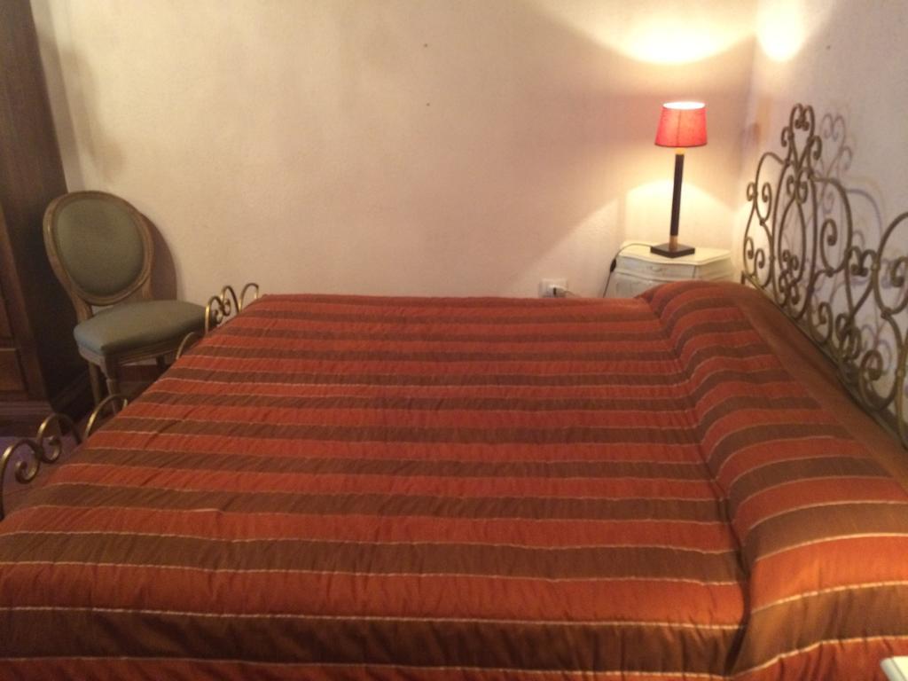 La Piazzetta Toscana B&B Campiglia Marittima Habitación foto